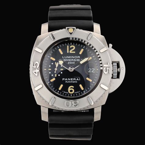 panerai m0925 2500|Luminor Submersible 2500m .